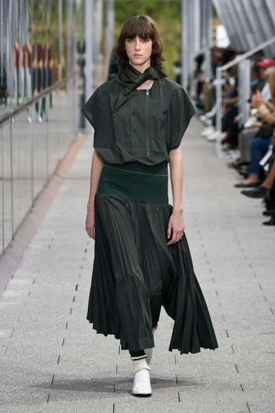 Look 8